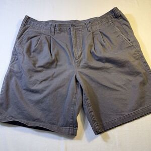 Eddie Bauer Shorts Gray Chino Pleated Front Size 38 Small Mark See Photo Elastic